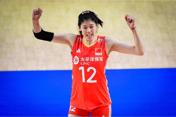 上尚策 费内与塞尔维亚主攻签约, 李盈莹又难出国! 丁霞有了新职位